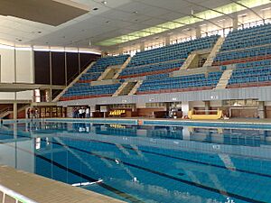Archivo:Piscina comunale 3