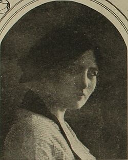 Rosita Renard 1915.jpg