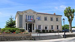 Saint-Vivien-de-Médoc Mairie.jpg