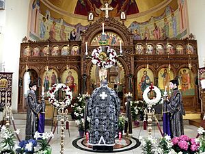 Archivo:Service of the Royal Hours - Great Friday -- Annunciation, Toronto, 2014