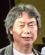 Archivo:Shigeru Miyamoto 2015 (cropped)