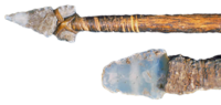 Archivo:Spear and knife (Mesa Verde National Park)-transparent