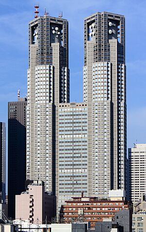Archivo:Tokyo Metropolitan Government Building 2012 Ⅱ