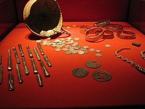 Archivo:Viking treasure (Leiden)