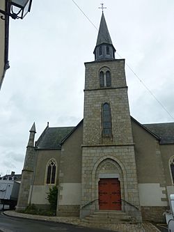 Église de Martigné-sur-Mayenne (6).jpg