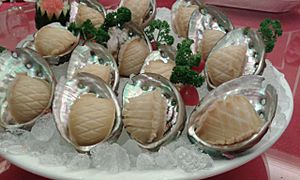 Archivo:Abalone (dish) - in Macau