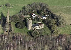 Archivo:All Saints Church in Hethel - Norfolk aerial image (12409057475)