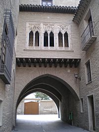 Archivo:Arco del Deán