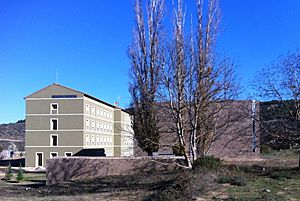 Archivo:Balneario de La Albotea. Cervera de Rio Alhama. la Rioja