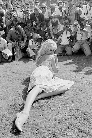 Archivo:Brigitte Bardot Venice 1958