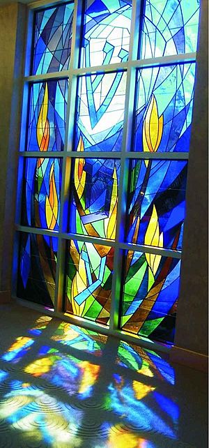 Archivo:David Ascalon - Stained Glass Window