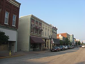 Archivo:Huntingburg Commercial Historic District