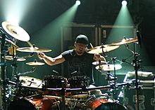 Archivo:Jukka-Nevalainen-drums