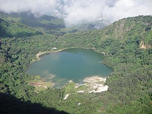 Archivo:Laguna de Alegria