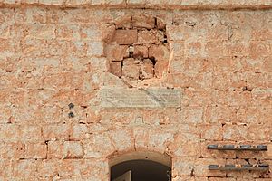 Archivo:Malta - Mellieha - Triq ir-Ramla tat-Torri l-Abjad - Armier Tower 07 ies
