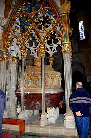 Archivo:Monestir de Santes Creus (Aiguamúrcia) - 52