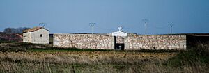 Archivo:Palazuelos-de-villadiego-cementerio-y-brezosa