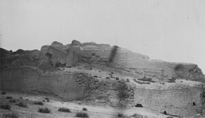 Archivo:Peru - 34761 - Pachacamac ruins