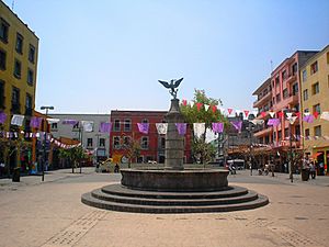 Archivo:Plaza de la Aguilita