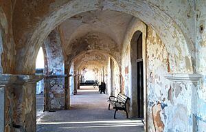 Archivo:San Cristobal officers' quarters