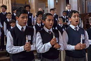 Archivo:San Francisco Boys Chorus at St Dominic's Catholic Church