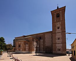 Archivo:Santo Domingo-Caudilla, Iglesia Santo Domingo de Silos, fachada norte