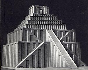Archivo:SumerianZiggurat