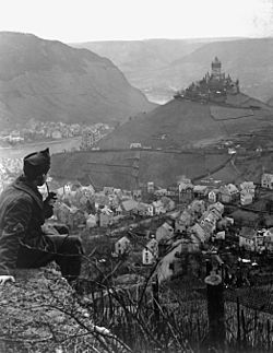View of Cochem (Mosel), Germany, on 9 January 1919 (86698479).jpg