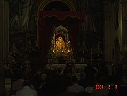 Archivo:Virgen de Candelaria, en su trono procesional