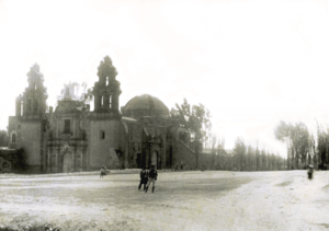 Archivo:1920, Iglesia La Recoleta