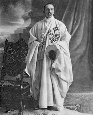 Archivo:1927-05-21, La Esfera, Alfonso XIII, Kaulak (cropped)