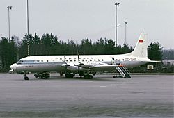 Archivo:Aeroflot Ilyushin Il-18D at Arlanda, 1971