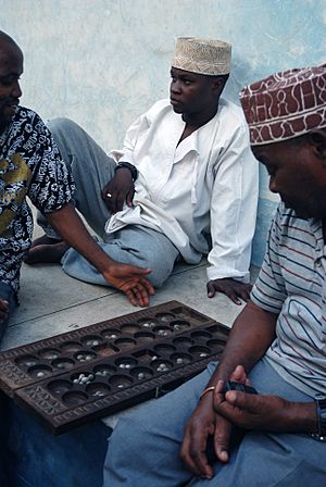 Archivo:Bao players in stone town zanzibar