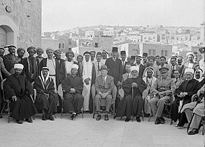 Archivo:British loyalty meeting in Hebron, 3 July 1940