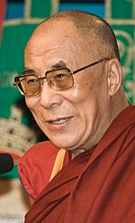 Archivo:Dalai Lama 1430 Luca Galuzzi 2007crop