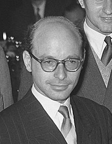 David Bronstein in 1954.jpg