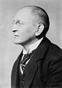 Erich Koch-Weser circa 1920 (cropped).jpg