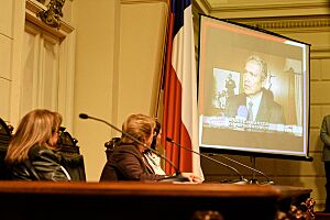 Archivo:Homenaje Manuel Bustos Ex Congreso 26 09 2013 (9964183003)