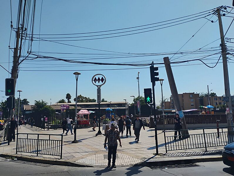 Metro Conchalí, calle Dorsal