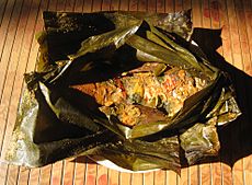 Archivo:Pepes ikan emas (pais lauk mas) Sunda