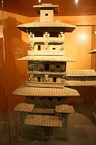 Archivo:Pottery tower 6a