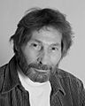 Robert Axelrod 8x10v3-TCr