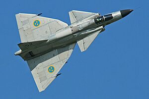 Archivo:Saab AJS-37 Viggen 37098 52 (SE-DXN) (9256079273)