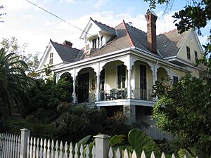 Archivo:UptownCampStBoswellSistersHouse
