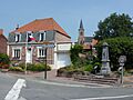 Wittes (Pas-de-Calais, Fr) mairie et monument aux morts