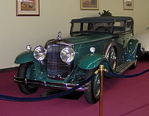 Archivo:1931 Minerva 8 AL Rollston Convertible Sedan