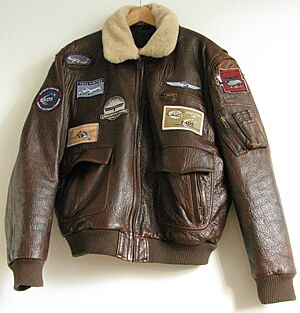 Archivo:BHC-Fliegerjacke