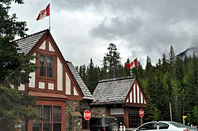 Archivo:Banff National Park-Entry Fee