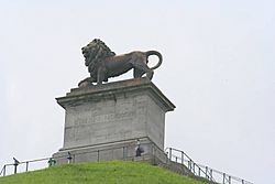 Belgium-Waterloo-Butte-du-Lion-statue.jpg