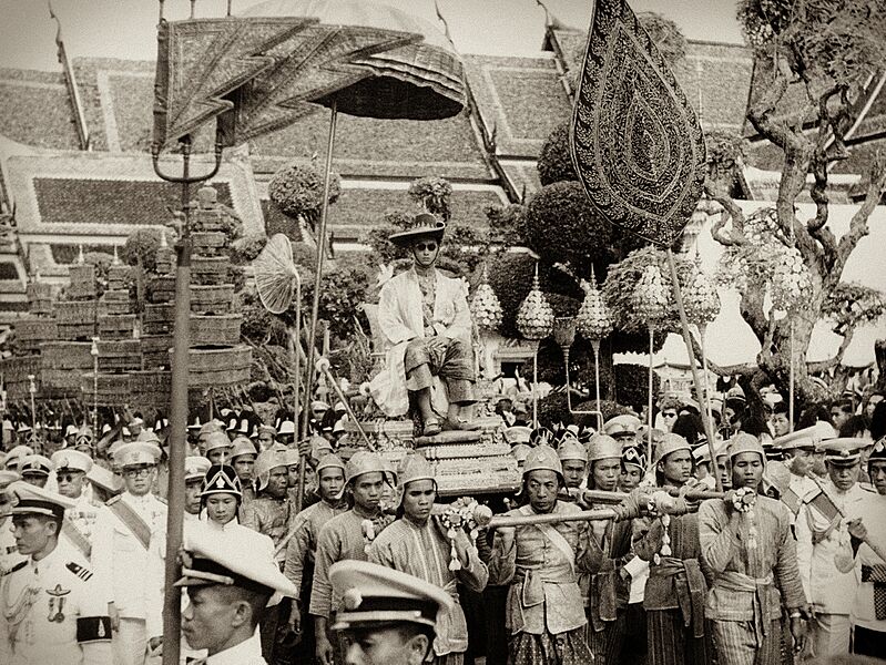Bhumbol coronation 2